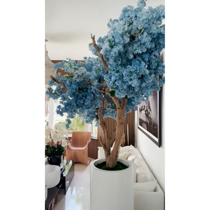 Árbol de cerezo con flores azules en maceta St. Tropez blanca mate