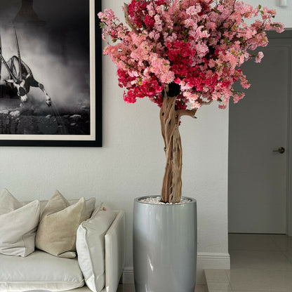 Árbol de cerezo personalizado con flores en tres tonos de rosa en maceta Lisboa plateada brillante