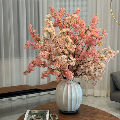 Jarrón Astoria con flores de cerezo