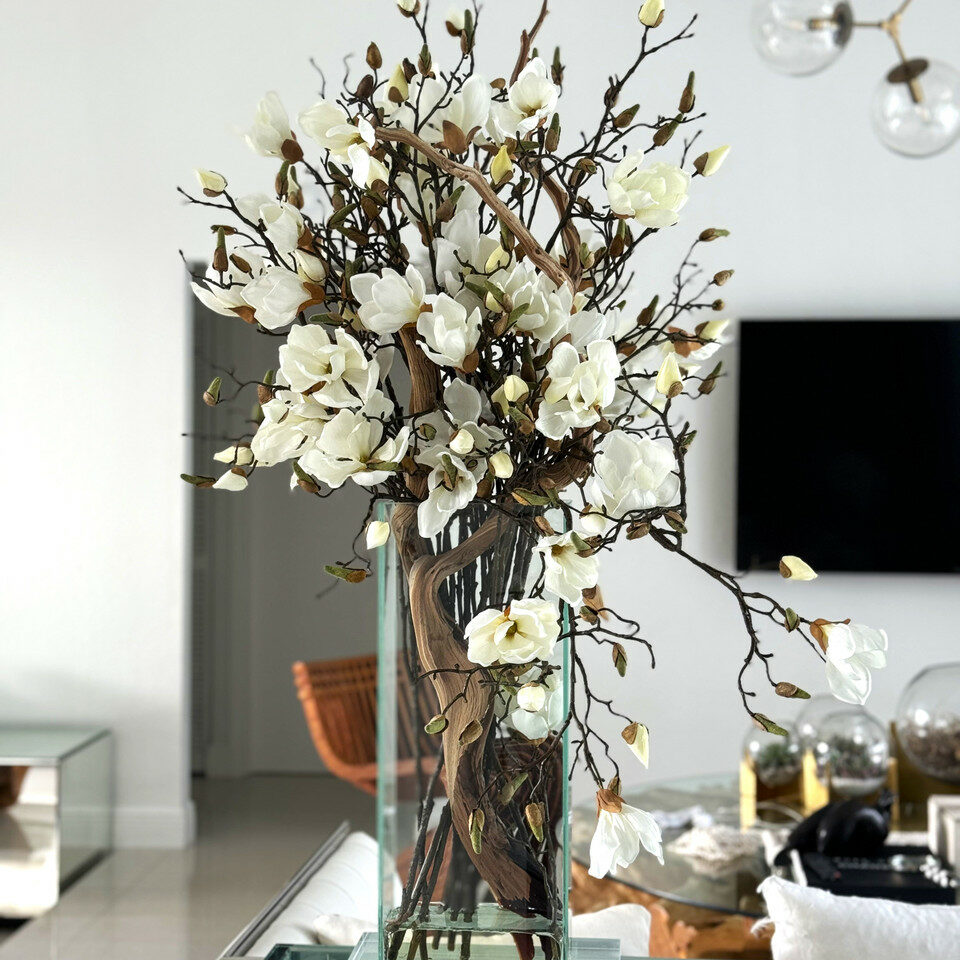 Magnolias blancas en jarrón de vidrio Casa Moderna de 50 cm